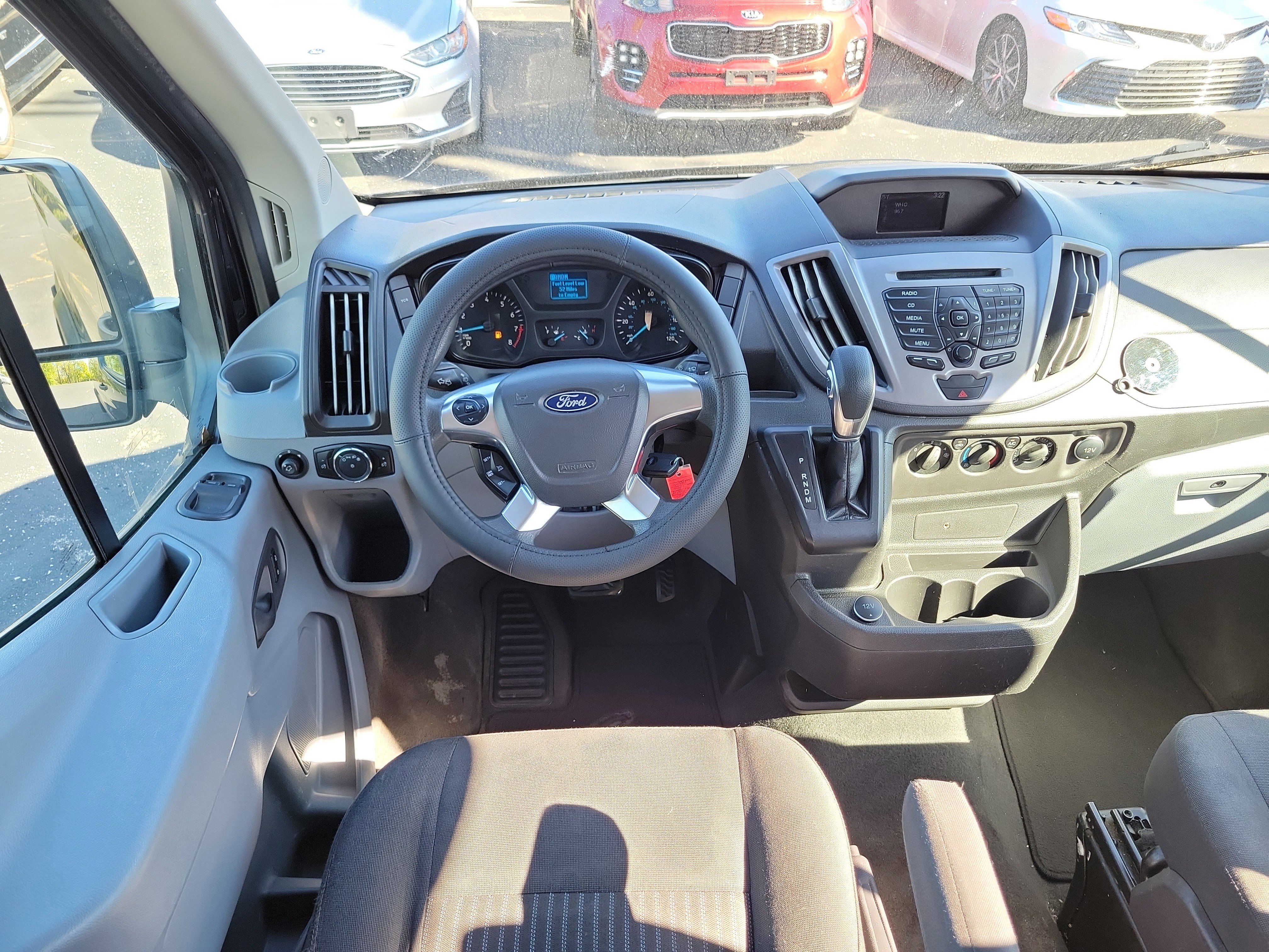 Used 2019 Ford Transit 350 XLT image 10