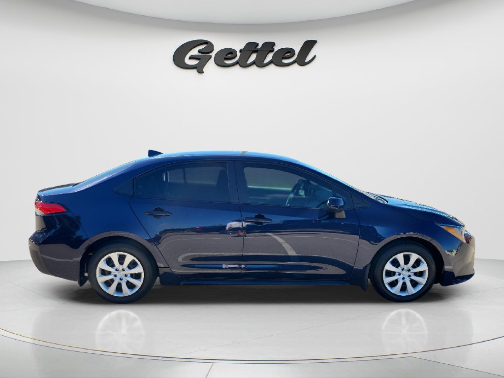 Certified 2025 Toyota Corolla LE FWD image 4
