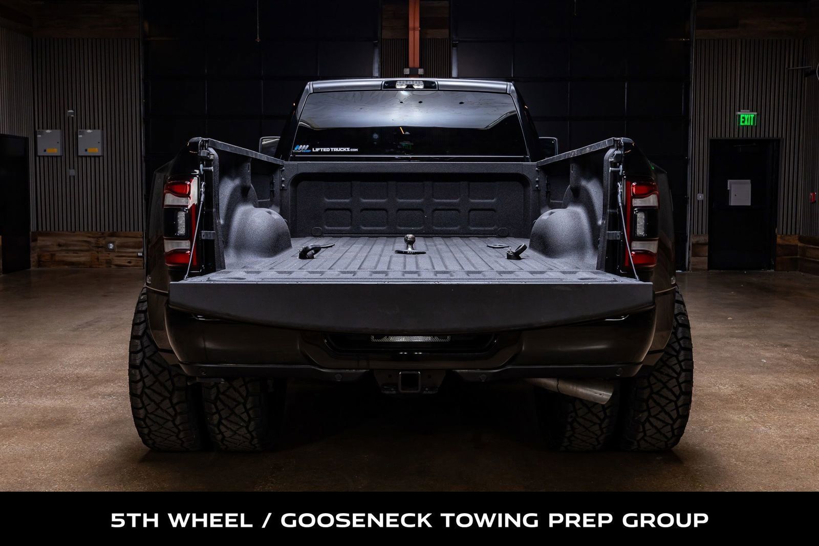 Used 2024 RAM 3500 Big Horn w/ Night Edition image 9