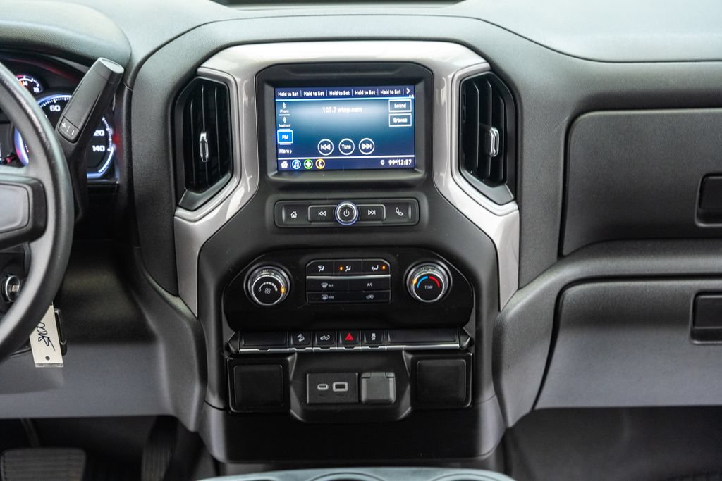Used 2021 Chevrolet Silverado 1500 Custom Trail Boss AWD/4WD image 25