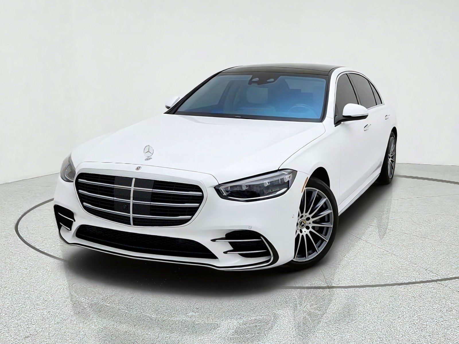 Certified 2025 Mercedes-Benz S 580 4MATIC Sedan image 2