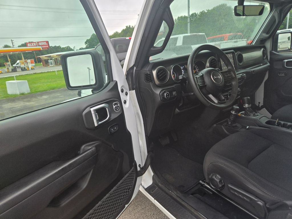 Used 2023 Jeep Gladiator Sport AWD/4WD image 6