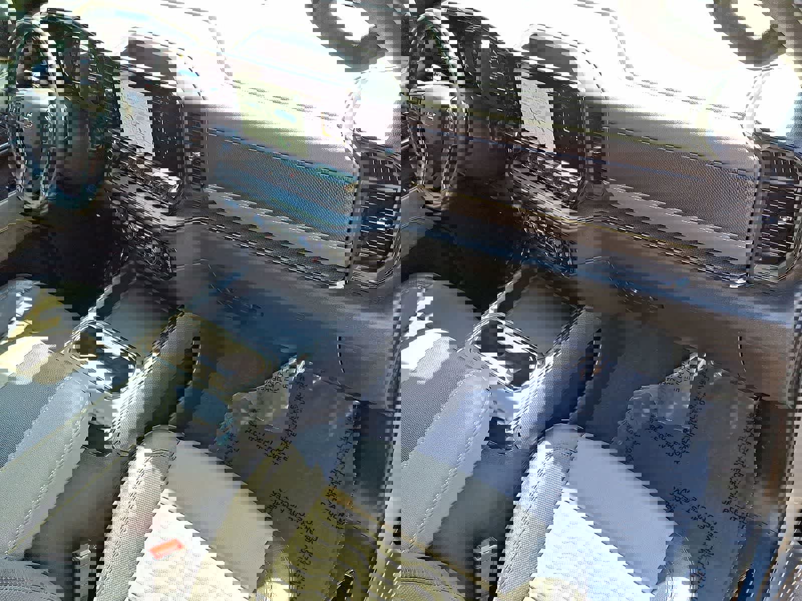 Used 2024 Chevrolet Silverado 2500 ZR2 w/ Technology Package AWD/4WD image 36