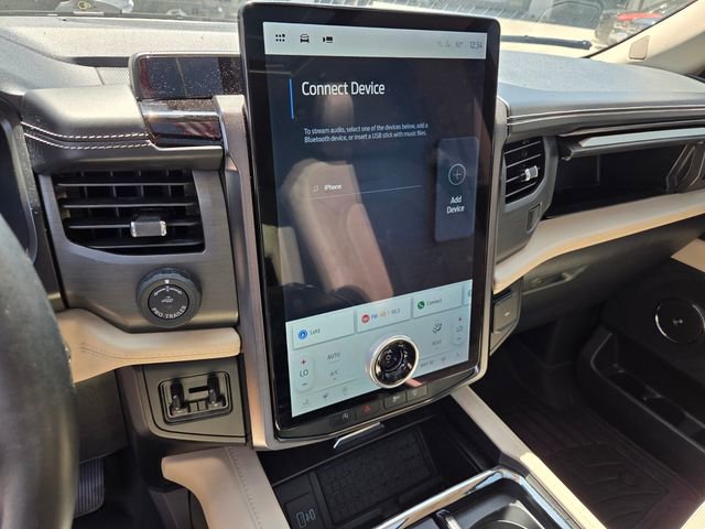 Used 2023 Ford Expedition Platinum image 25