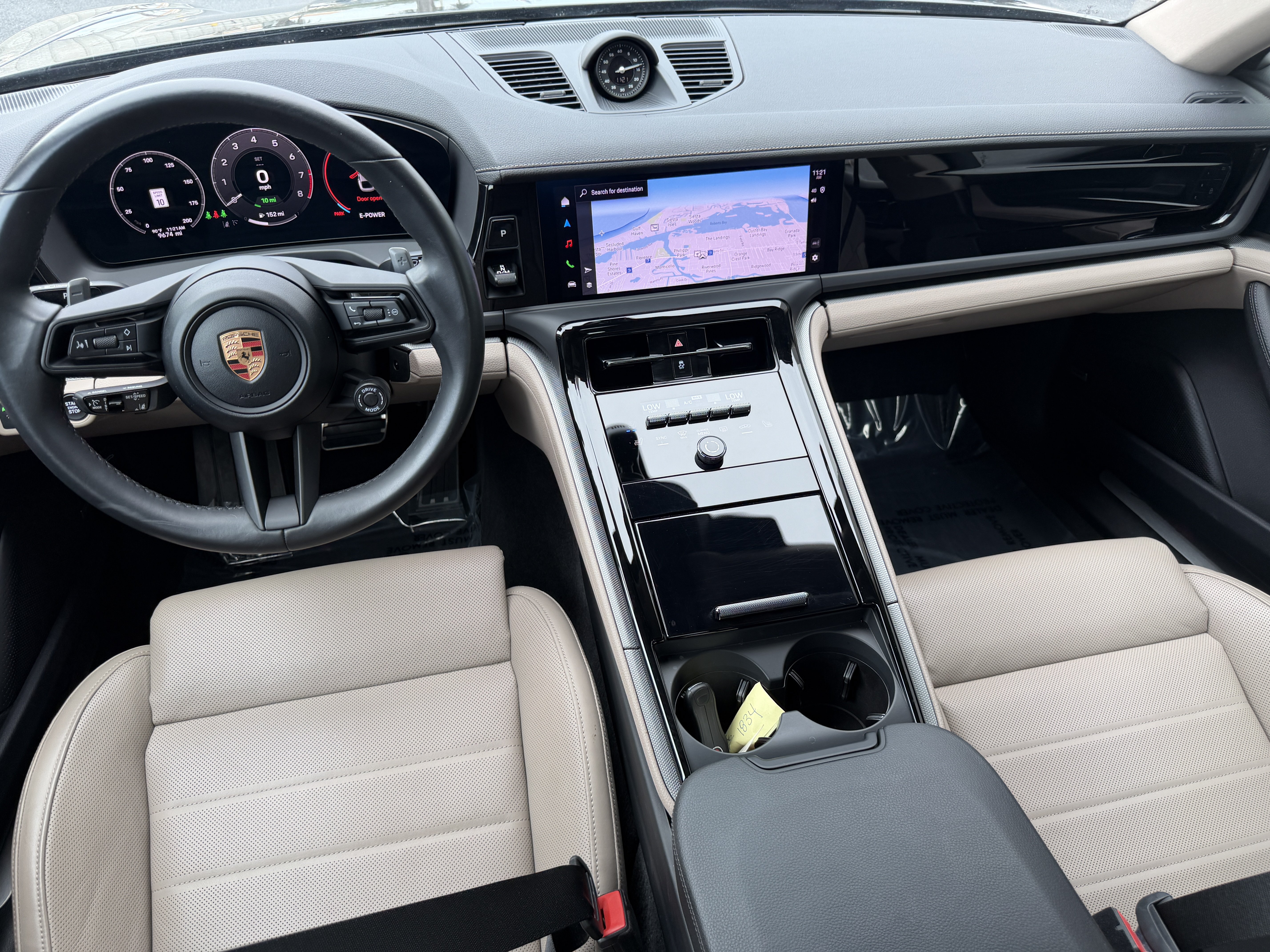 Certified 2025 Porsche Panamera 4 E-Hybrid AWD/4WD image 15