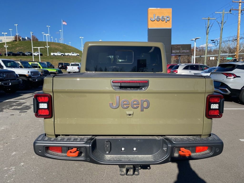 New 2025 Jeep Gladiator Mojave image 4