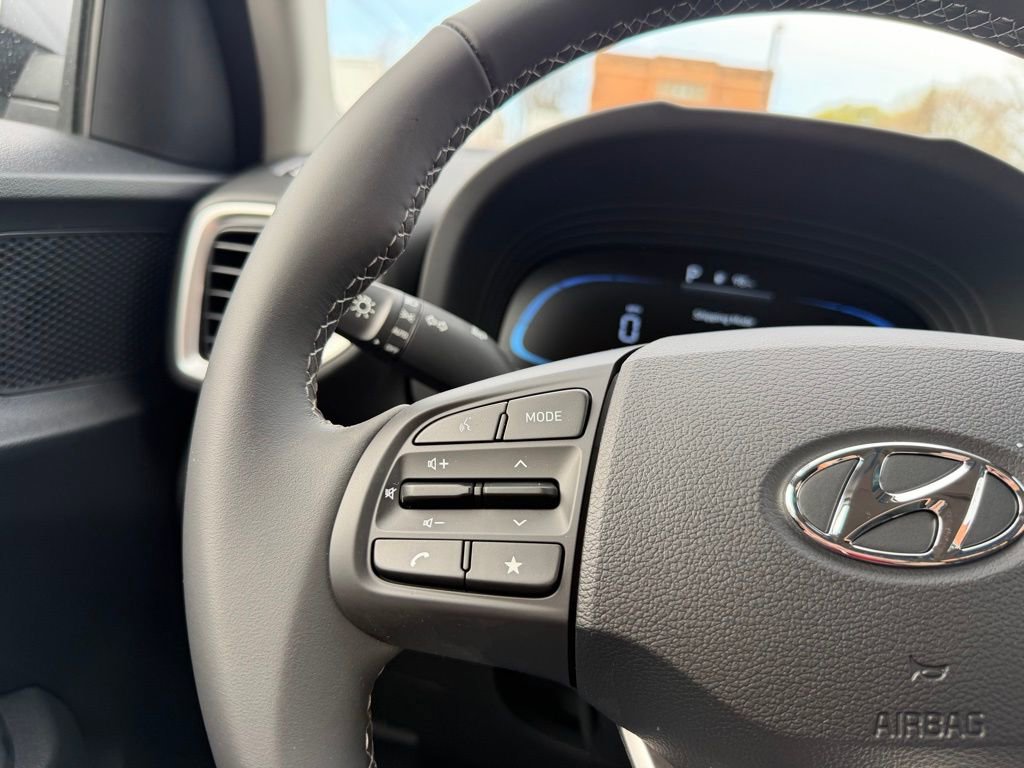 New 2026 Hyundai Venue SEL FWD image 31