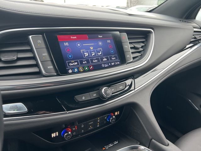 Used 2023 Buick Enclave Avenir w/ Avenir Technology Package AWD/4WD image 16