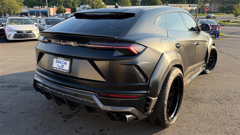Used 2021 Lamborghini Urus AWD/4WD image 7