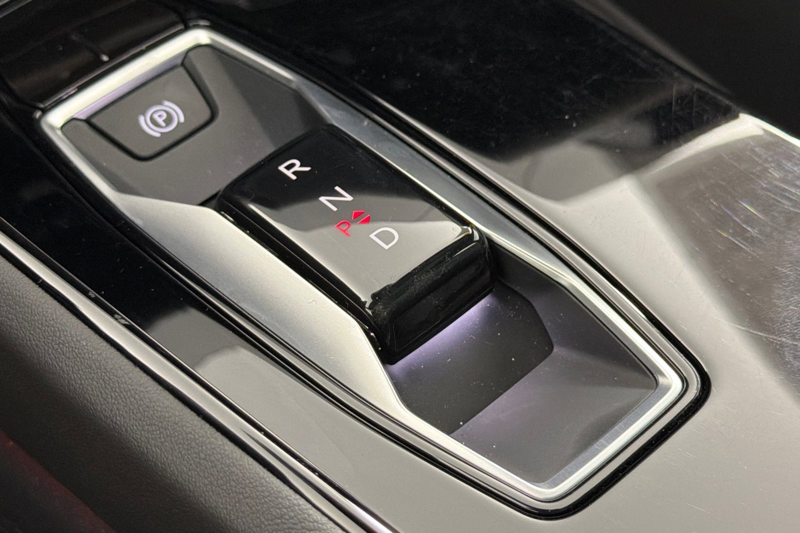Certified 2024 Audi e-tron GT Premium Plus w/ Performance Package AWD/4WD image 20