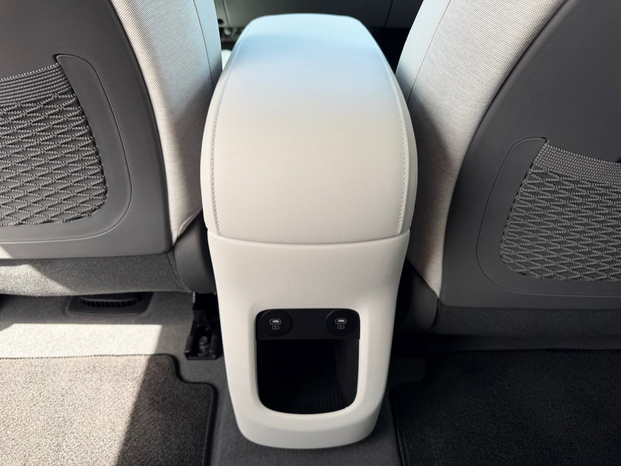 Used 2026 Hyundai Ioniq 5 Limited AWD/4WD image 43