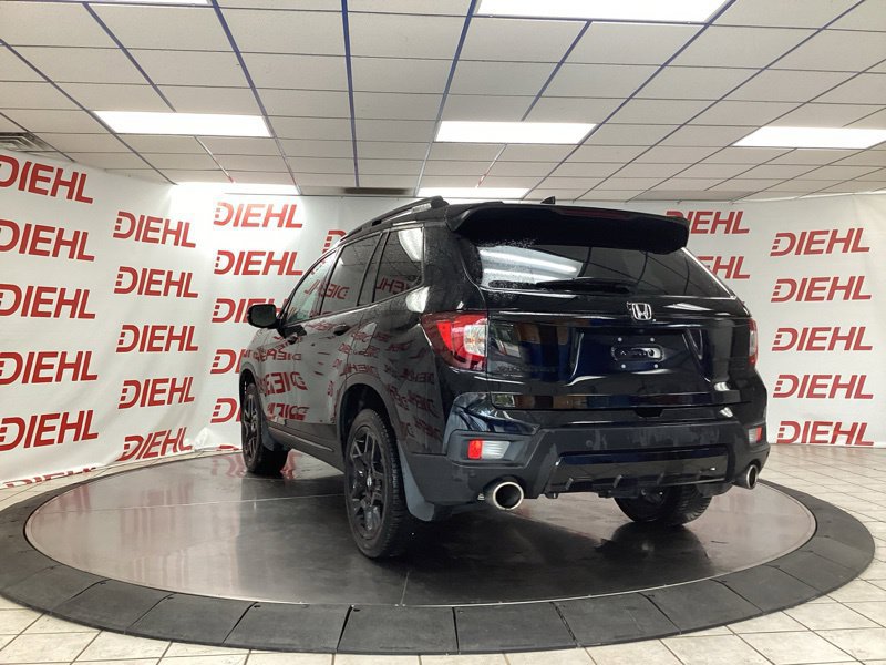 Used 2024 Honda Passport Black Edition image 5