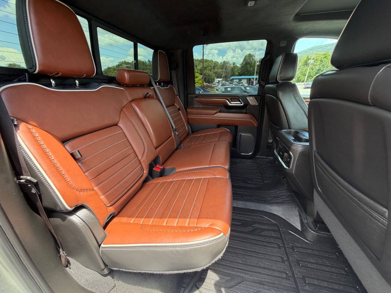 Used 2024 GMC Sierra 2500 Denali Ultimate AWD/4WD image 31