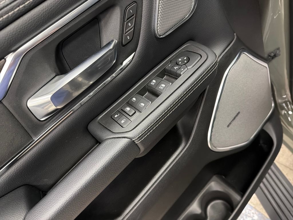 New 2026 RAM 1500 Laramie w/ Night Edition AWD/4WD image 11
