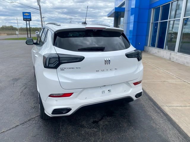 Used 2025 Buick Encore GX Avenir w/ Avenir Technology Package AWD/4WD image 3