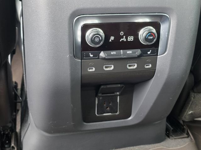 Used 2021 GMC Yukon Denali w/ Denali Ultimate Package AWD/4WD image 19