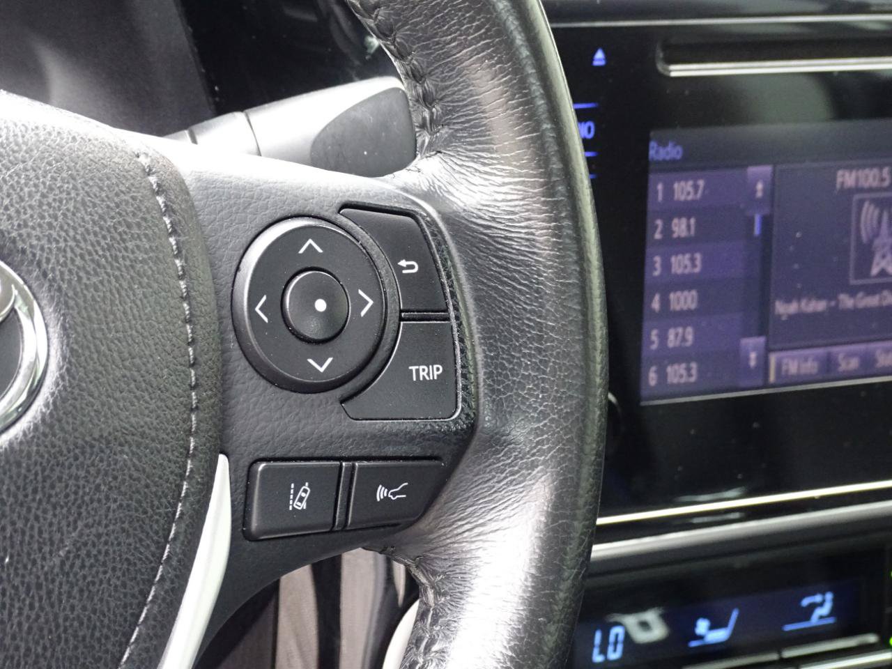 Used 2019 Toyota Corolla SE FWD image 15