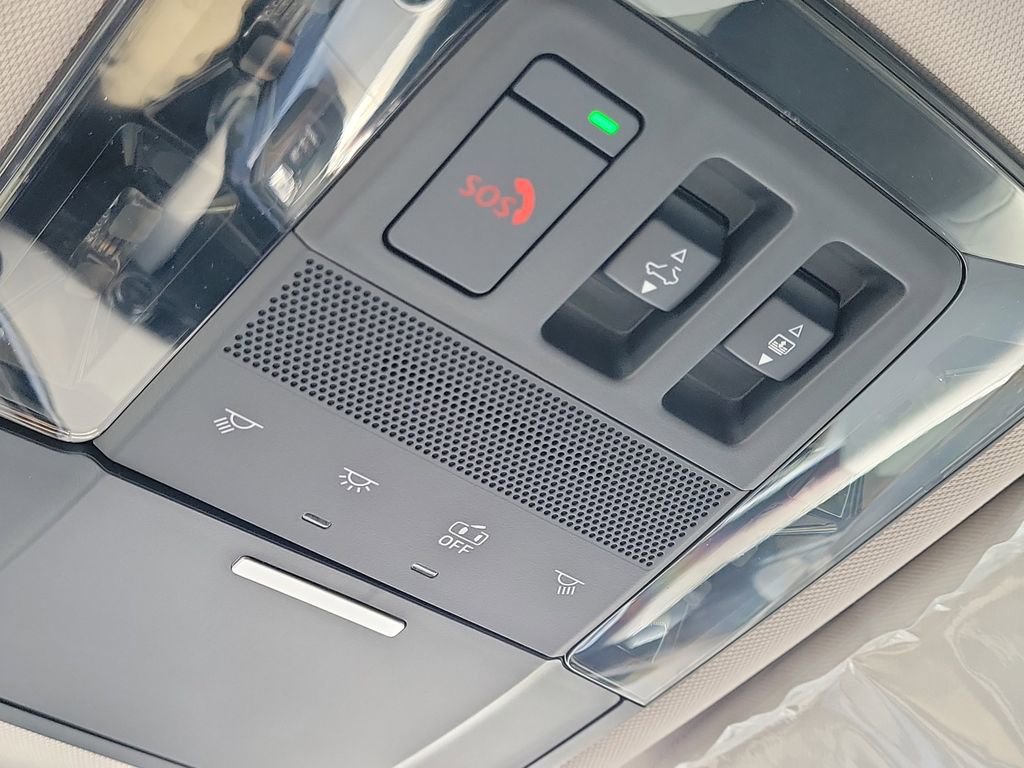 New 2025 Mitsubishi Outlander SE image 26