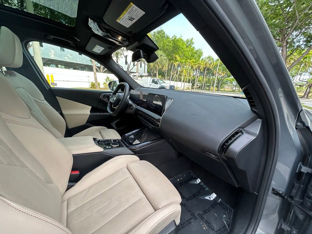 Used 2025 BMW X3 xDrive30 w/ Premium Package AWD/4WD image 39