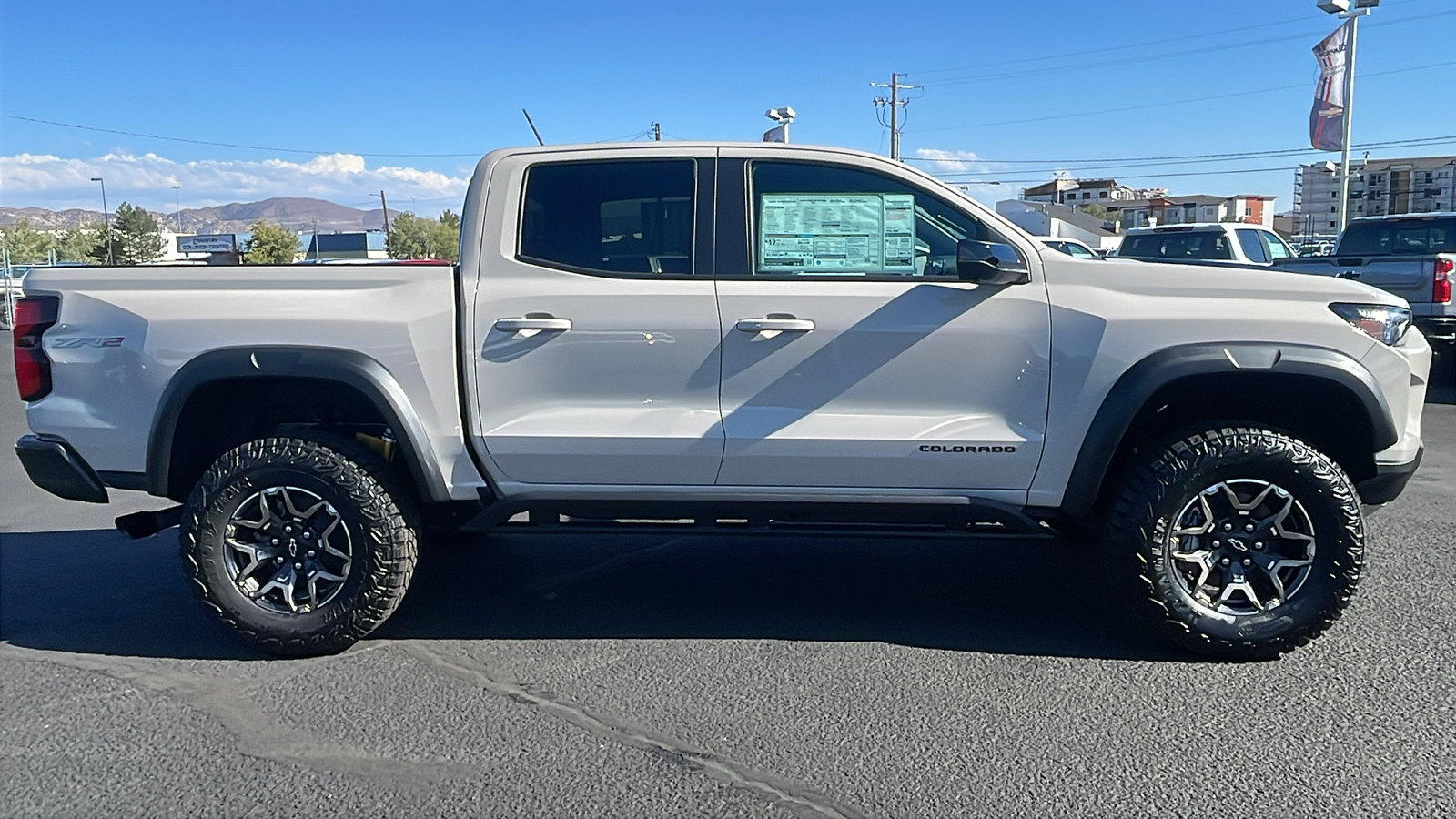 New 2026 Chevrolet Colorado ZR2 w/ Technology Package AWD/4WD image 4