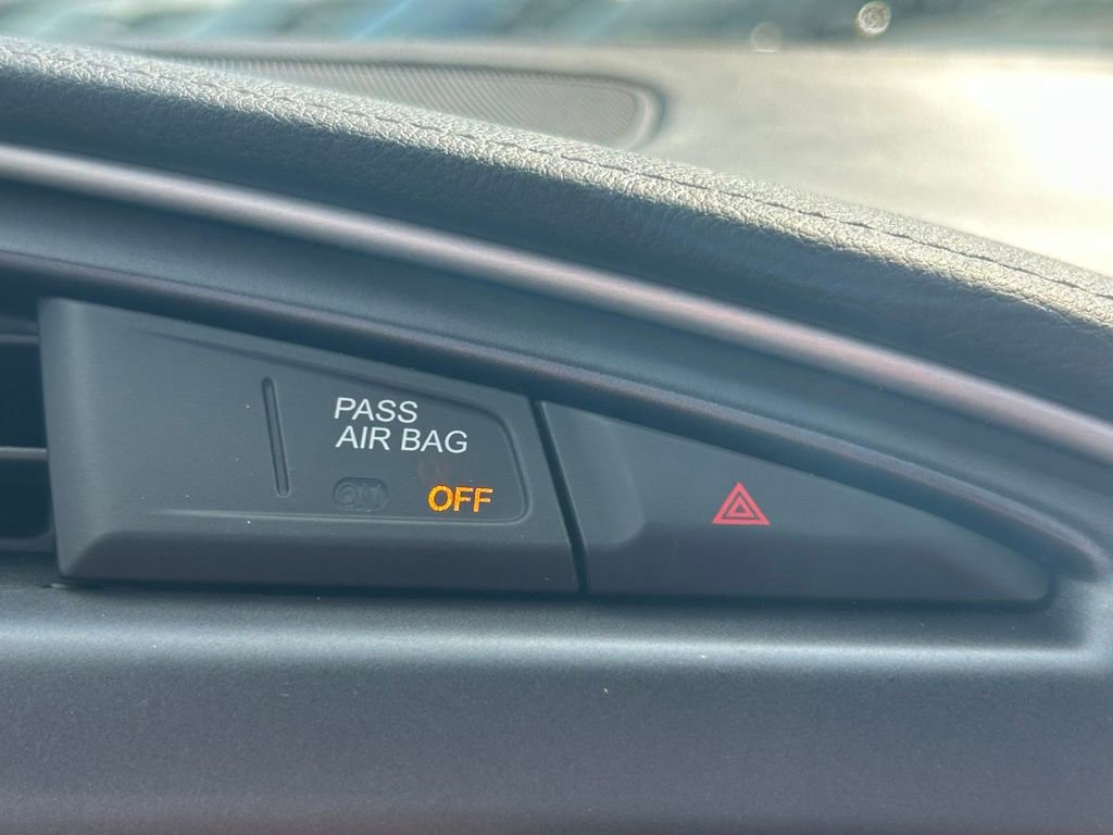 Used 2018 Chevrolet Corvette Stingray Coupe w/ 1LT image 32