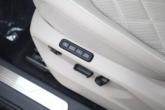 New 2026 Volkswagen Atlas SEL Premium R-Line image 13