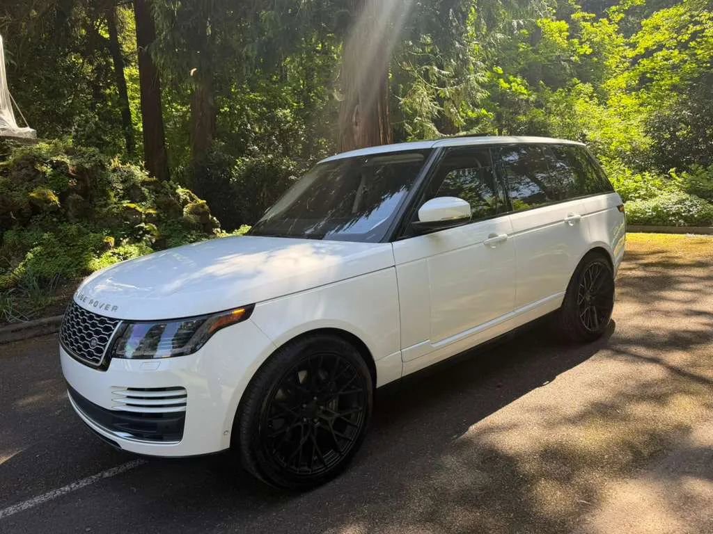 Used 2018 Land Rover Range Rover HSE AWD/4WD image 3