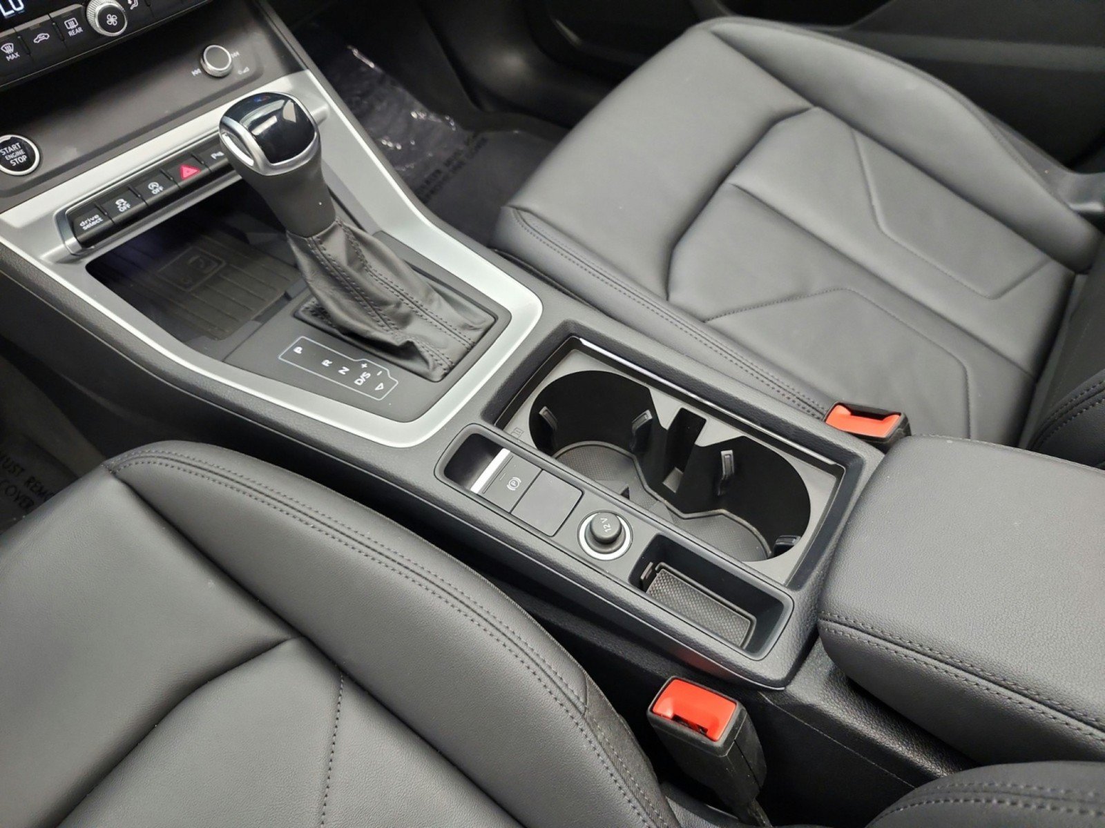Used 2024 Audi Q3 2.0T Premium w/ Convenience Package AWD/4WD image 11
