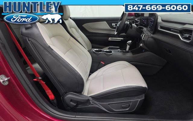 Used 2025 Ford Mustang GT Premium w/ GT Performance Package RWD image 7