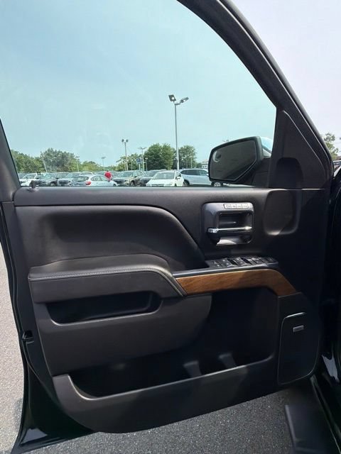 Used 2018 Chevrolet Silverado 1500 LTZ w/ Sport Package AWD/4WD image 8