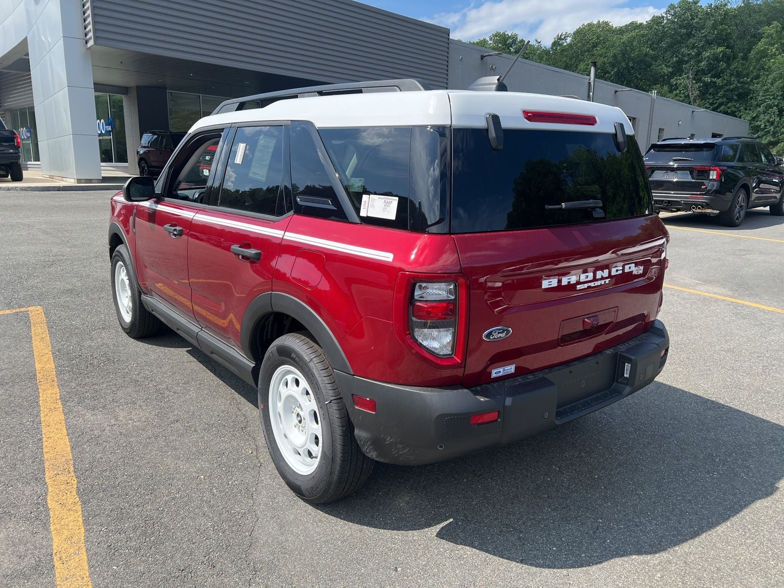New 2025 Ford Bronco Sport Heritage w/ Convenience Package AWD/4WD image 3
