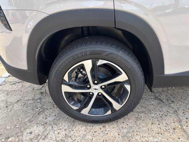 New 2026 Chevrolet Trax RS w/ Driver Confidence Package FWD image 9