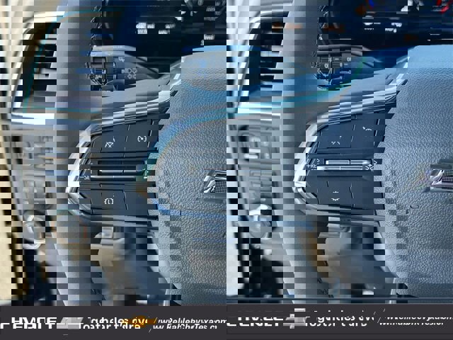New 2026 Chevrolet Suburban Z71 image 13