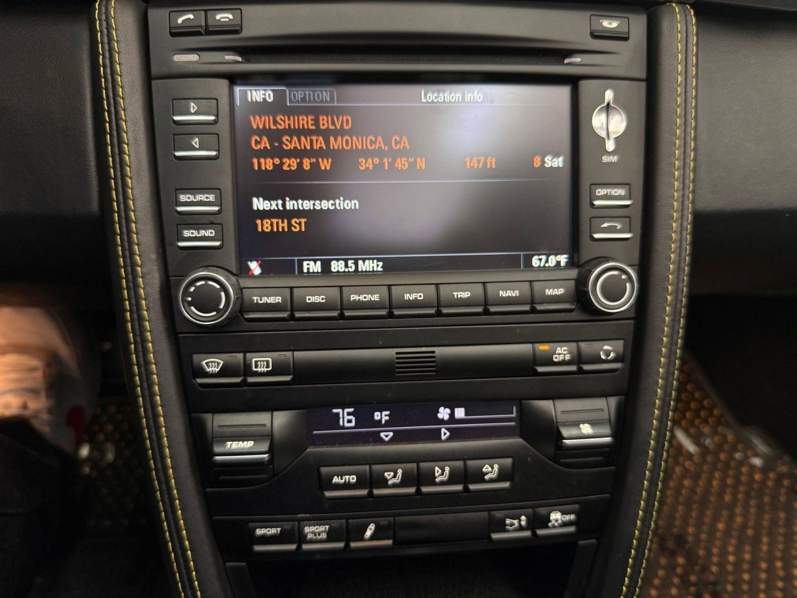 Used 2012 Porsche 911 Turbo S image 27