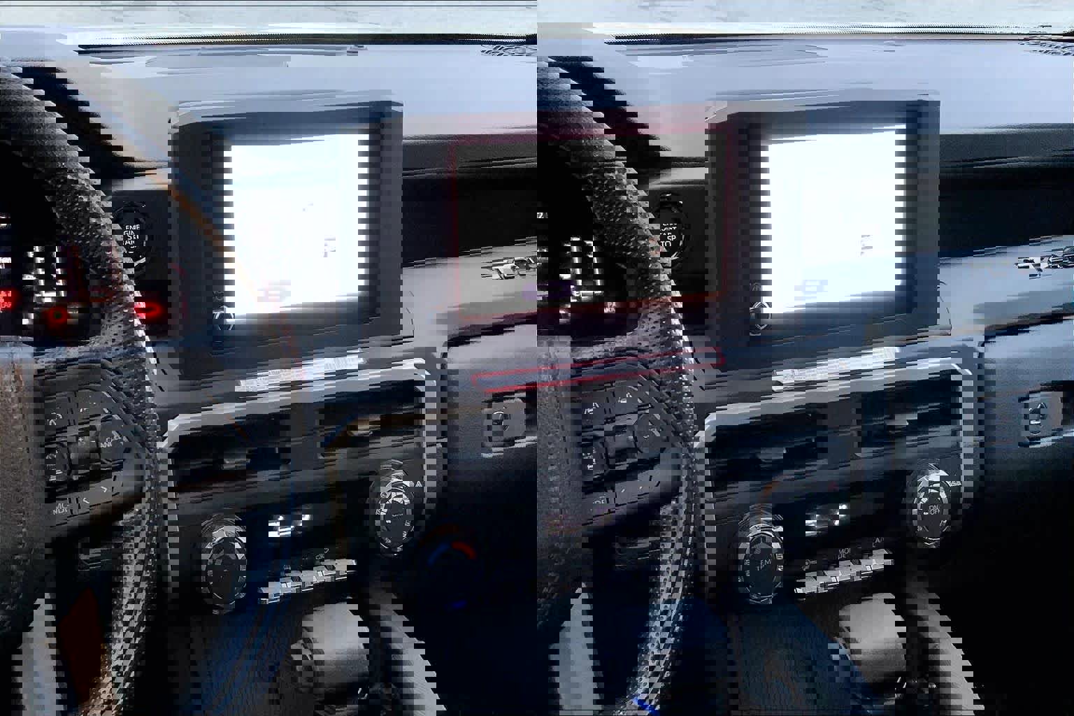 Used 2025 Toyota Tacoma SR image 6