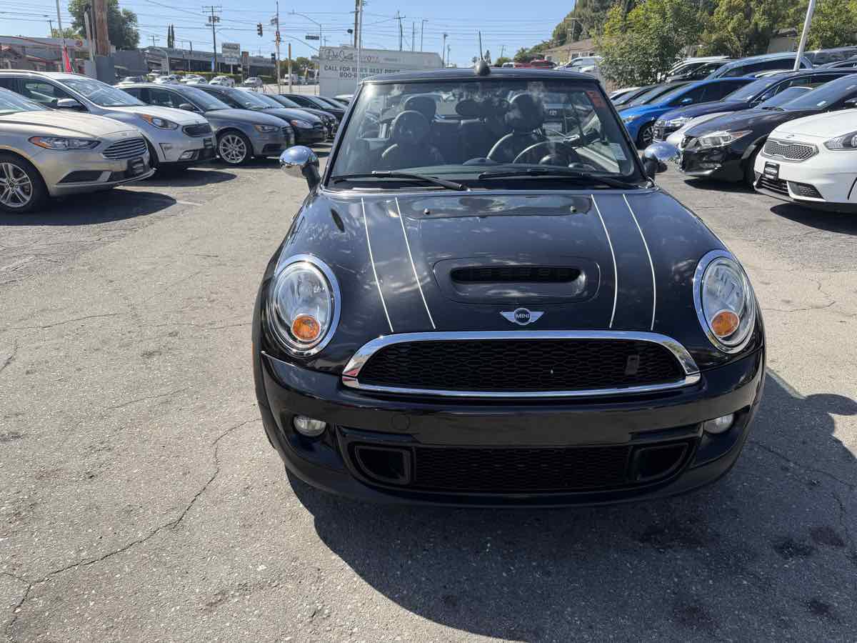 Used 2013 MINI Cooper S FWD image 2