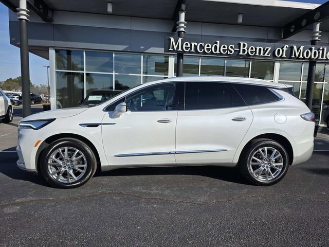 Used 2024 Buick Enclave Essence w/ Experience Buick Package