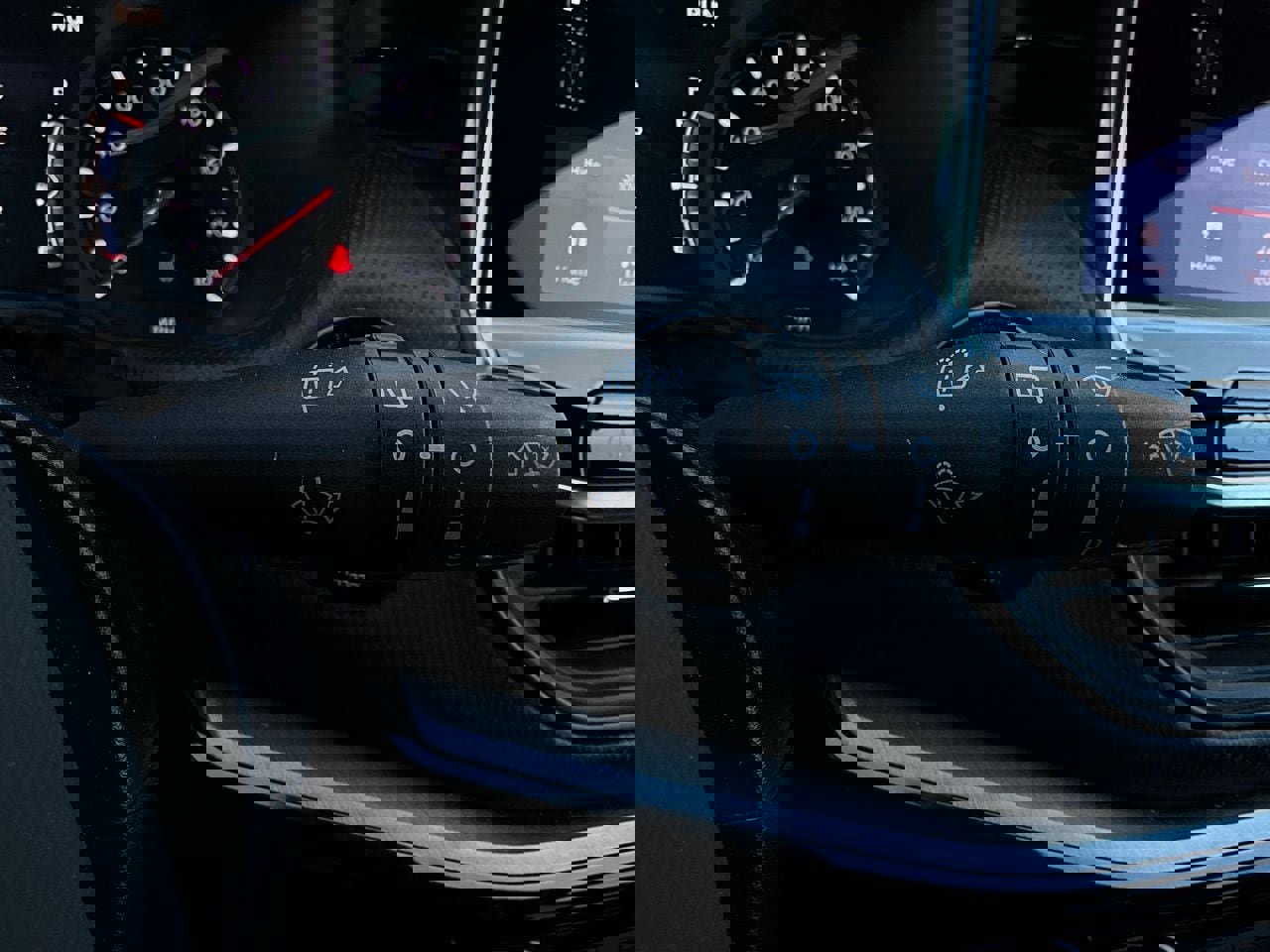 Used 2025 Jeep Compass Trailhawk image 35