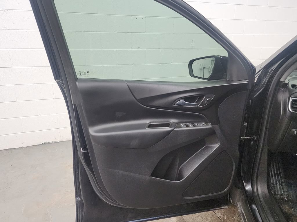 Used 2022 Chevrolet Equinox LT image 9