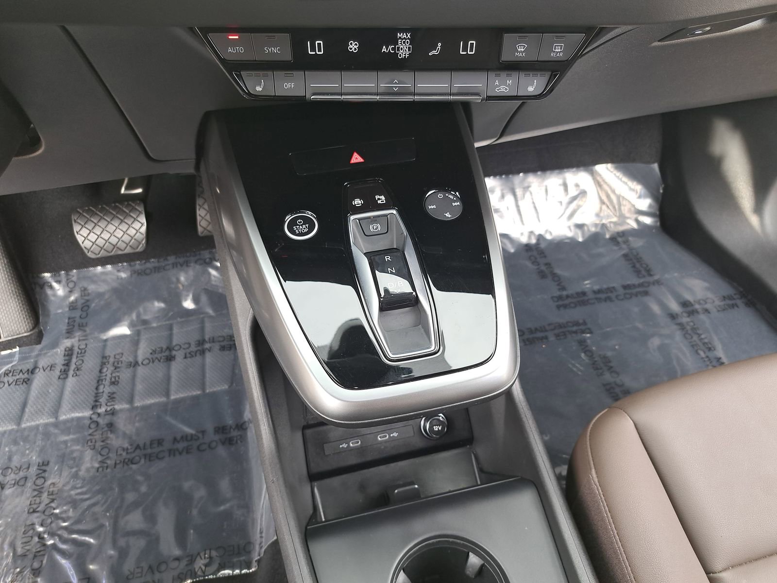 Used 2024 Audi Q4 e-tron Premium Plus image 22