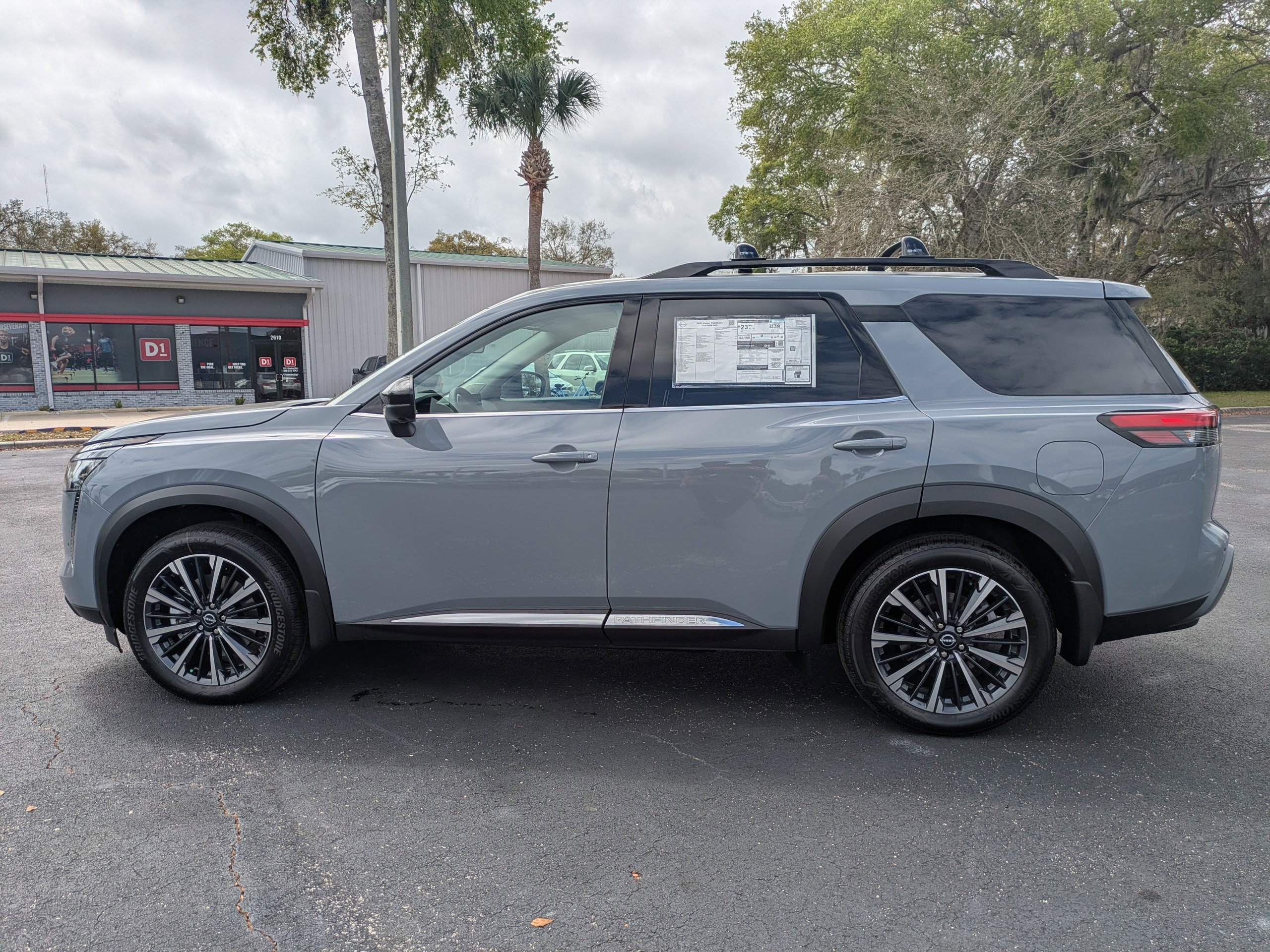 New 2026 Nissan Pathfinder Platinum w/ Cargo Package FWD image 7