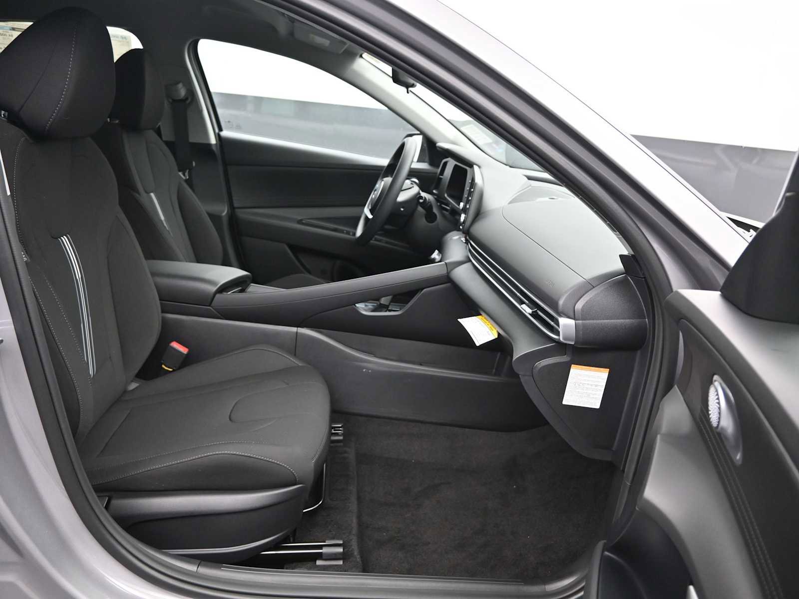 New 2026 Hyundai Elantra Blue image 11