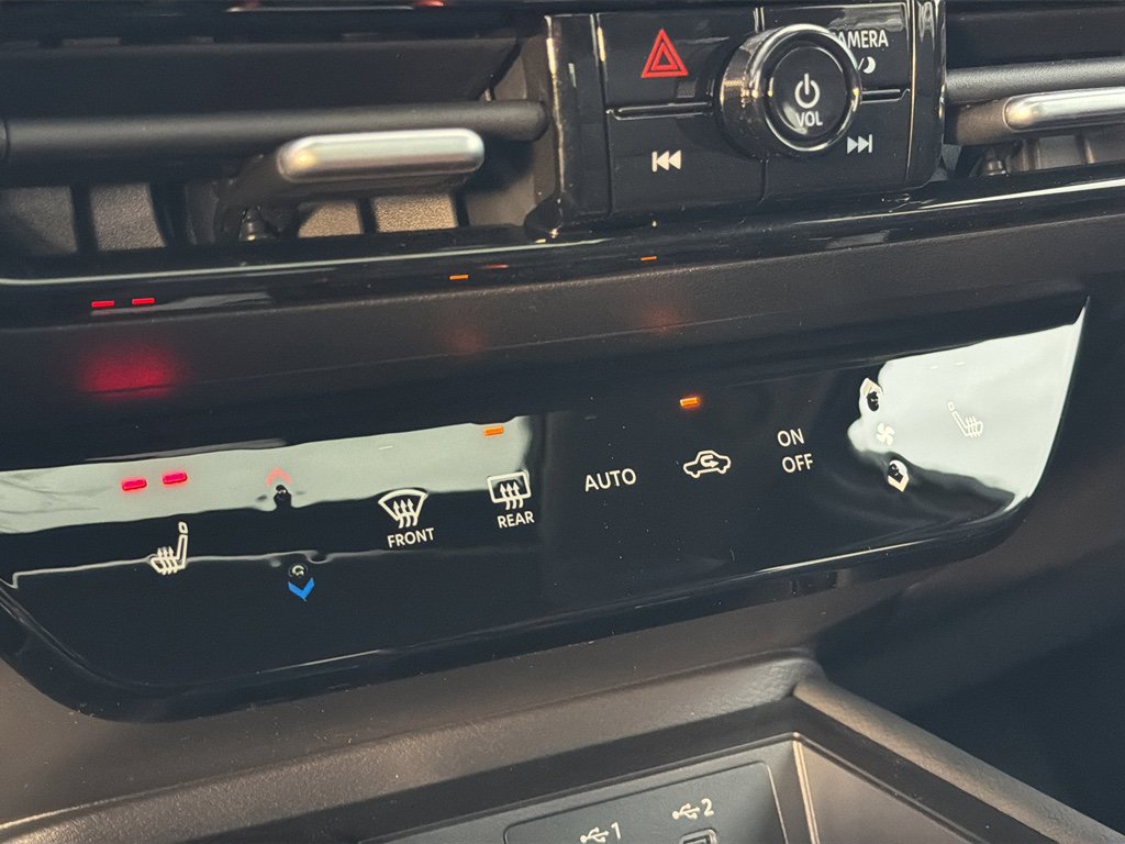 New 2026 Nissan Kicks SR w/ SR Premium Package image 27