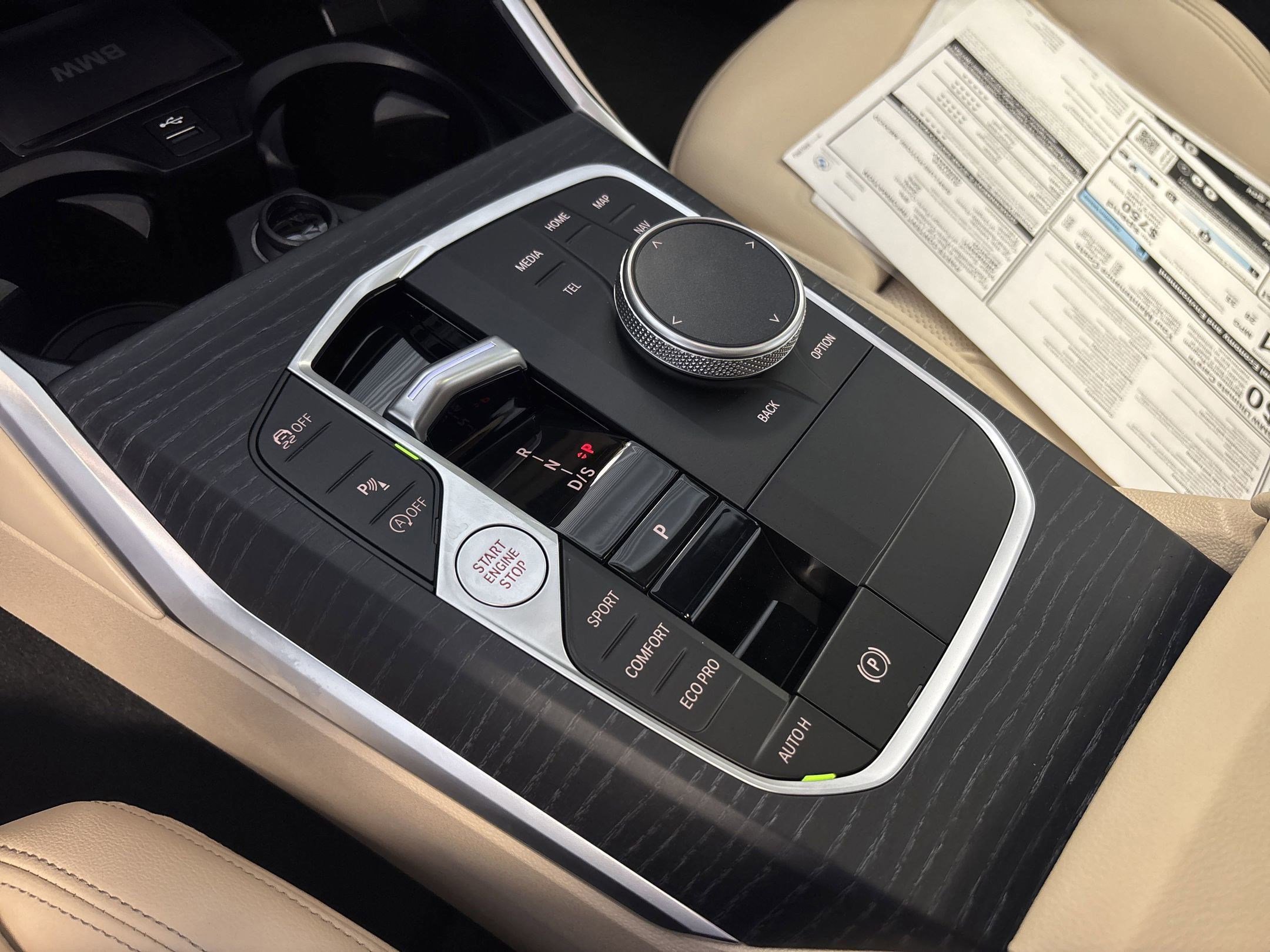 Used 2025 BMW 330i Sedan w/ Convenience Package image 33