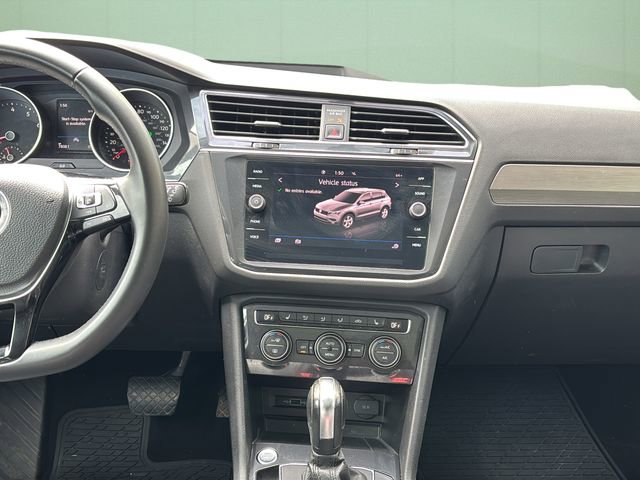Used 2020 Volkswagen Tiguan SE image 23
