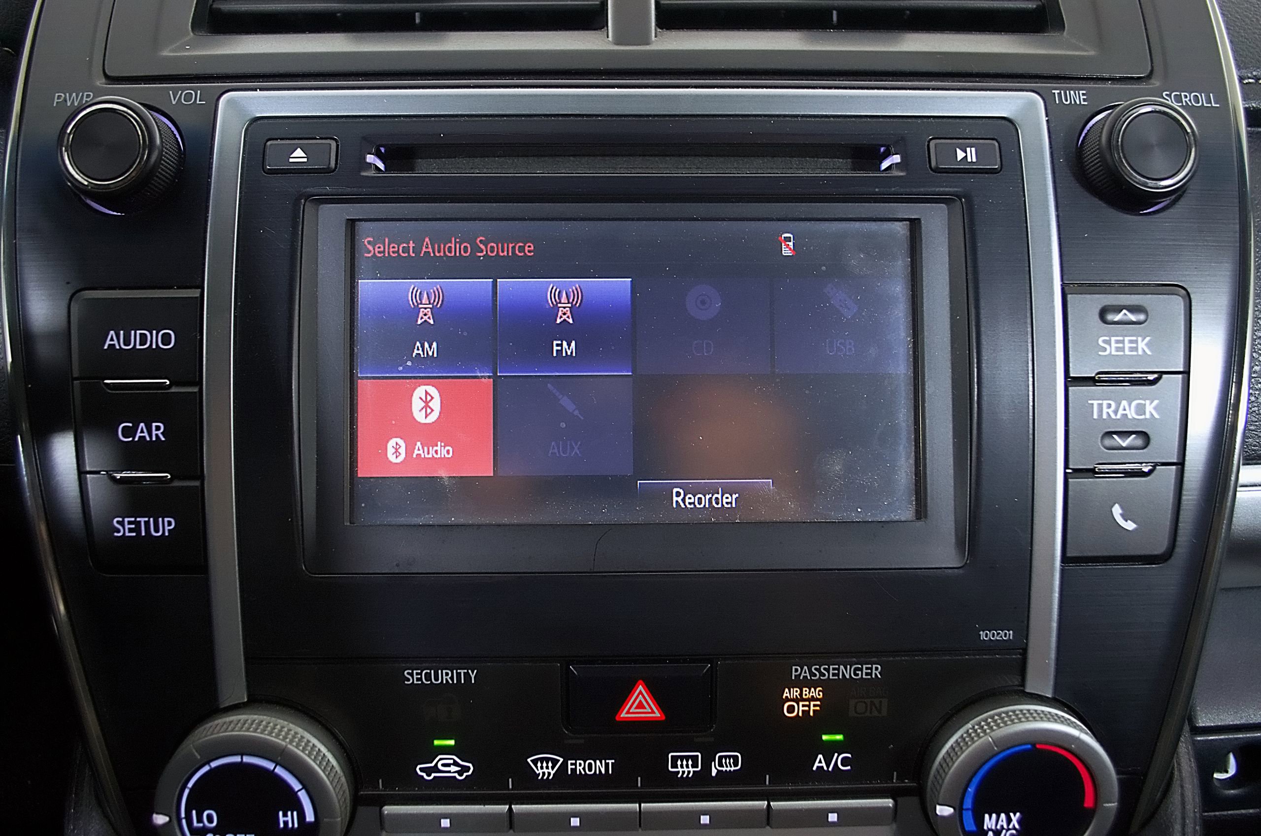 Used 2014 Toyota Camry SE FWD image 18