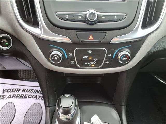 Used 2019 Chevrolet Equinox LT FWD image 23
