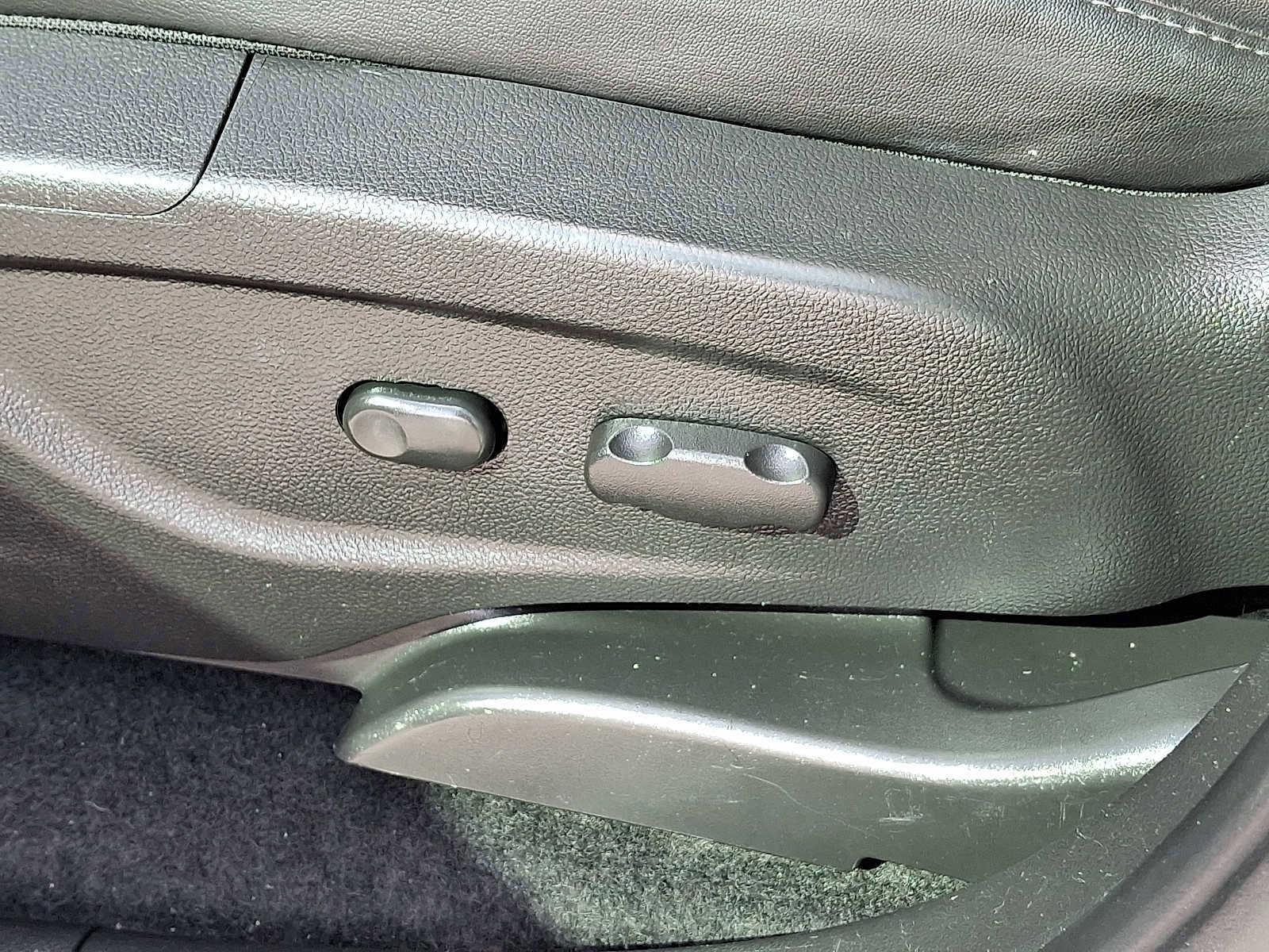 Used 2019 Buick Encore Sport Touring w/ Safety Package image 12