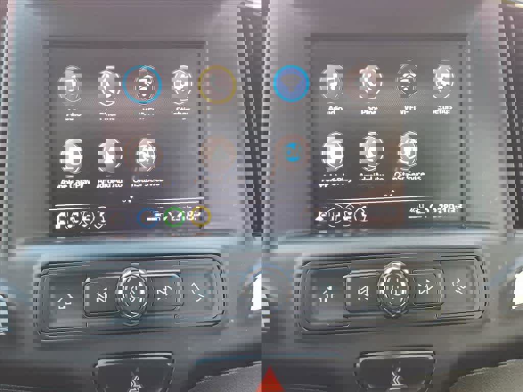 Used 2020 GMC Terrain SLE image 19