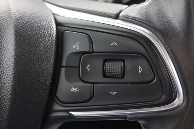 Used 2022 Buick Encore GX Essence w/ Advanced Technology Package image 12